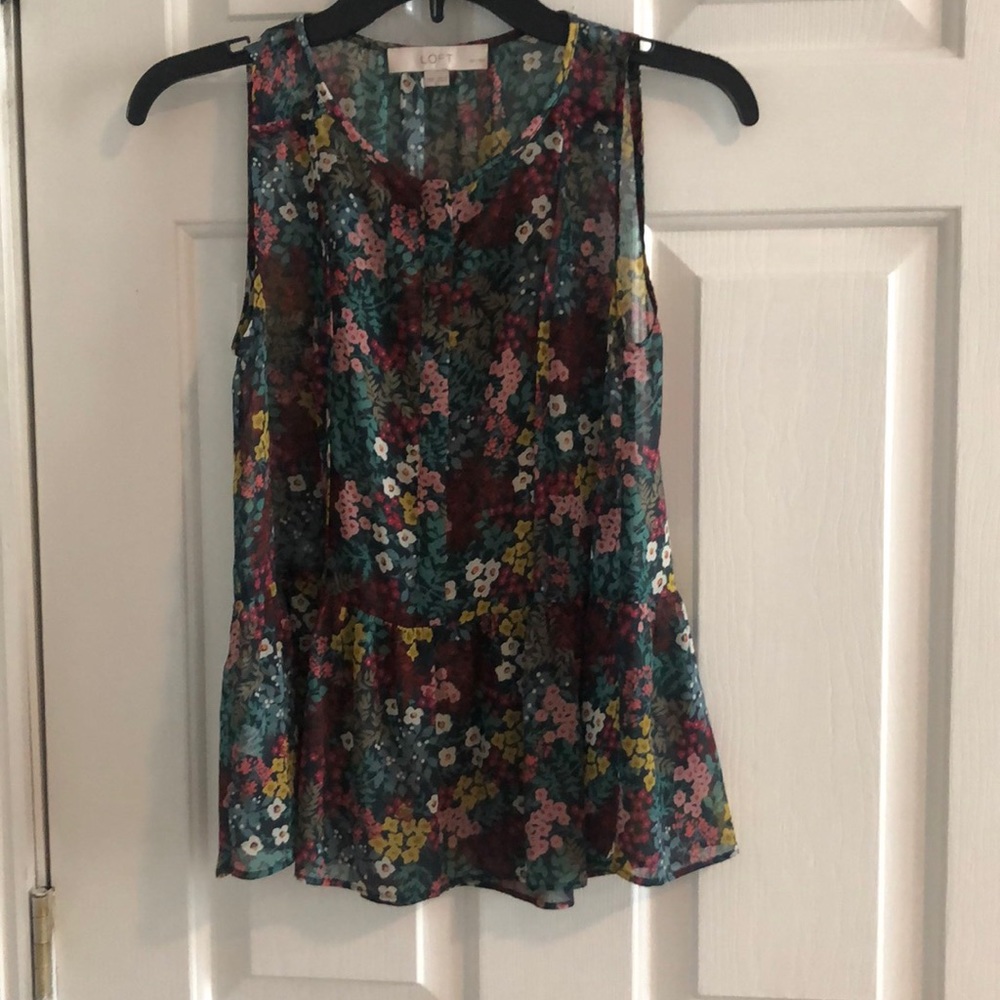 Floral Ann Taylor Loft sleeveless top
